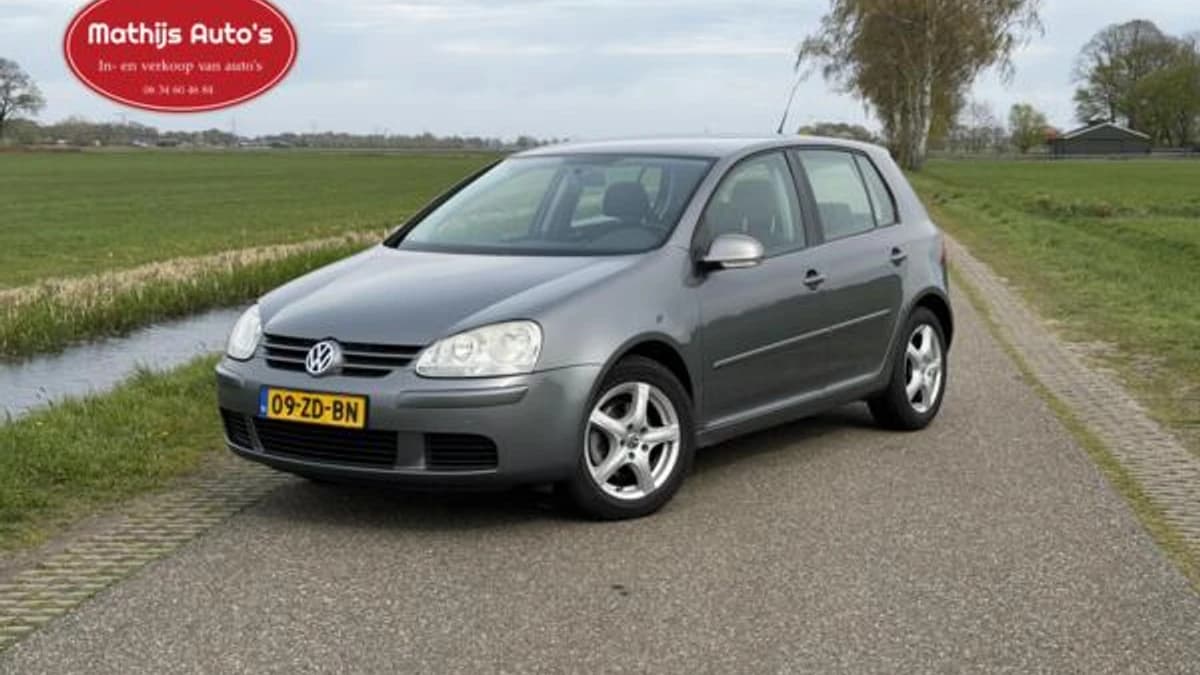 Volkswagen Golf — foto 1