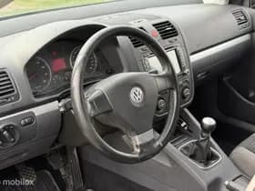 Volkswagen Golf thumbnail 13