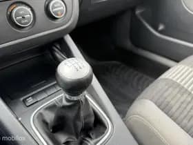 Volkswagen Golf thumbnail 18