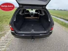 Mercedes-Benz E280 thumbnail 9