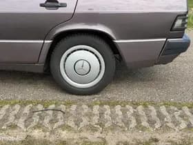 Mercedes-Benz 190-Serie thumbnail 13