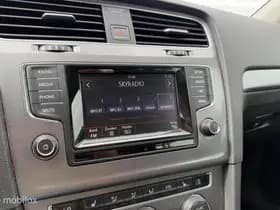 Volkswagen Golf thumbnail 21