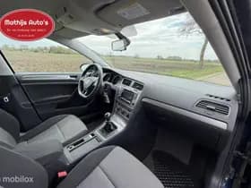 Volkswagen Golf thumbnail 4