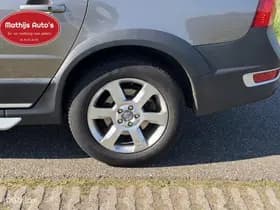 Volvo XC70 thumbnail 8