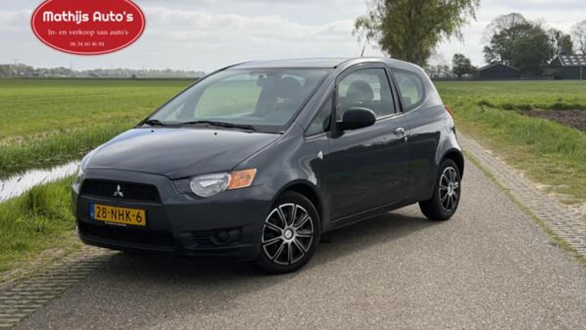 Mitsubishi Colt — foto 1