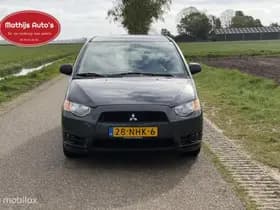Mitsubishi Colt thumbnail 2