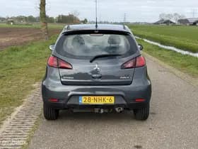 Mitsubishi Colt thumbnail 11