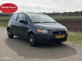 Mitsubishi Colt thumbnail 6