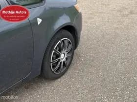 Mitsubishi Colt thumbnail 9