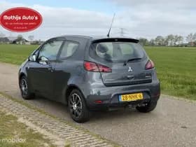 Mitsubishi Colt thumbnail 10
