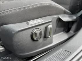 Volkswagen Passat thumbnail 13