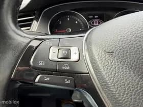 Volkswagen Passat thumbnail 21