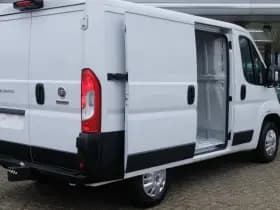 Fiat Ducato 30 2.2 MultiJet L1H1 Direct Leverbaar I Dodehoekdetectie I Camera I Cruise thumbnail 4