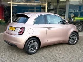 Fiat 500 La Prima 42 kWh | Camera | Carplay | Cruise control | Stoelverwarming | thumbnail 7