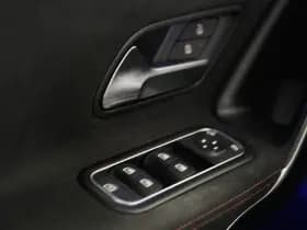 Mercedes-Benz A-Klasse 180 Business Solution AMG | Panoramadak | Apple-Android | Stoelverwarming thumbnail 21