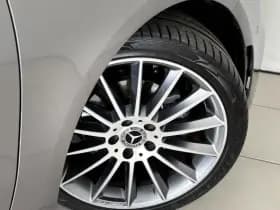 Mercedes-Benz A-Klasse 180 Business Solution AMG | Panoramadak | Apple-Android | Stoelverwarming thumbnail 26