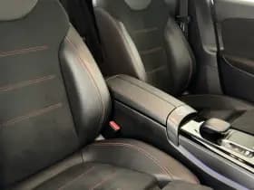 Mercedes-Benz A-Klasse 180 Business Solution AMG | Panoramadak | Apple-Android | Stoelverwarming thumbnail 6