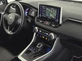 Toyota RAV4 2.5 Hybrid Bi-Tone | Trekhaak | Parkeercamera | Stoelverwarming thumbnail 2