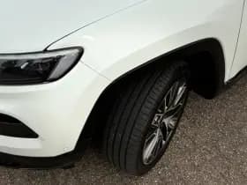 Jeep Compass 4xe 240 Plug-in Hybrid Electric Summit | Camera | Carplay | Leer | 19" | thumbnail 14