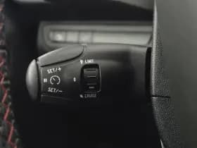 Peugeot 2008 1.2 PureTech GT-Line | Automaat | Panoramadak | Navigatie thumbnail 24