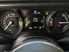 Jeep Wrangler Unlimited 4xe 380 Sahara thumbnail 14