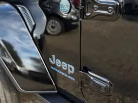 Jeep Wrangler Unlimited 4xe 380 Sahara thumbnail 25