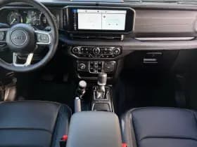 Jeep Wrangler Unlimited 4xe 380 Sahara thumbnail 4