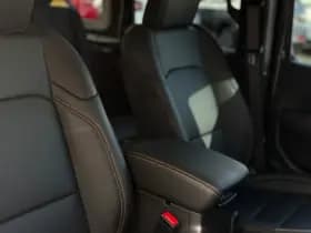 Jeep Wrangler Unlimited 4xe 380 Sahara thumbnail 6