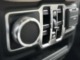 Jeep Wrangler Unlimited 4xe 380 Sahara | BRUTE Active Suspension System | Individual Kleur | Apple-Android thumbnail 29