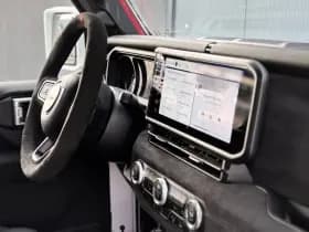 Jeep Wrangler Unlimited Brute 4XE Rubicon | Cabrio | BRUTE Active Suspension System | Apple-Android thumbnail 2