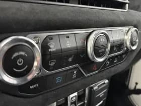 Jeep Wrangler Unlimited Brute 4XE Rubicon | Cabrio | BRUTE Active Suspension System | Apple-Android thumbnail 32