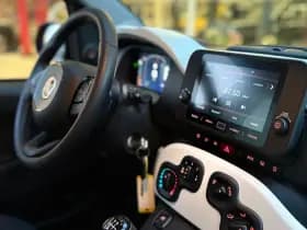 Fiat Panda 1.0 Hybrid Pandina | Carplay | Airco | Cruise Control | Parkeersensoren | thumbnail 2