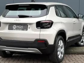 Jeep Avenger Altitude 54 kWh Achteruitrij camera | Apple-Android | Cruise control thumbnail 3