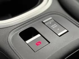 Jeep Avenger Altitude 54 kWh Achteruitrij camera | Apple-Android | Cruise control thumbnail 27