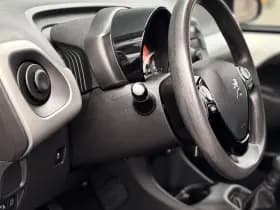 Peugeot 108 1.0 e-VTi Active | Airco | Bluetooth | Elektrische ramen thumbnail 10