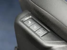 Lancia Ypsilon Edizione Limitata Cassina Navigatie | Apple carplay/Andriod auto | Cruise control | Velours bekleding | Achteruitrij camera | thumbnail 23