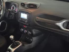 Jeep Renegade 1.4 MultiAir Longitude | Trekhaak | Cruise Control | Bluetooth thumbnail 13