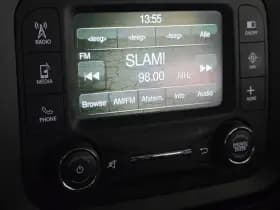 Jeep Renegade 1.4 MultiAir Longitude | Trekhaak | Cruise Control | Bluetooth thumbnail 21
