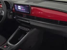 Fiat 600e RED 54 kWh | Apple-Android | Cruise Control | Parkeersensoren thumbnail 13