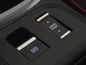 Fiat 600e RED 54 kWh | Apple-Android | Cruise Control | Parkeersensoren thumbnail 21