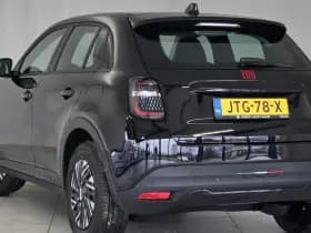 Fiat 600e RED 54 kWh | Apple-Android | Cruise Control | Parkeersensoren thumbnail 7