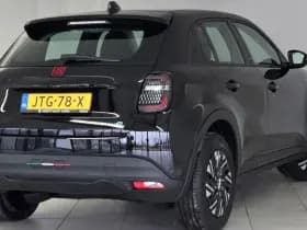 Fiat 600e RED 54 kWh | Apple-Android | Cruise Control | Parkeersensoren thumbnail 10