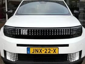 Fiat Grande Panda RED 11kW 44 kWh | LED | Parkeersensoren | Carplay draadloos | airco | cruise control | thumbnail 3