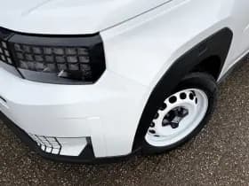 Fiat Grande Panda RED 11kW 44 kWh | LED | Parkeersensoren | Carplay draadloos | airco | cruise control | thumbnail 21