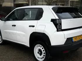 Fiat Grande Panda RED 11kW 44 kWh | LED | Parkeersensoren | Carplay draadloos | airco | cruise control | thumbnail 10