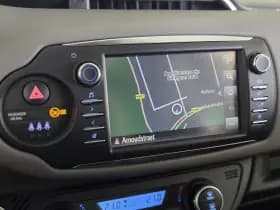 Toyota Yaris 1.5 Hybrid Bi-Tone Plus | Panoramadak | Navigatie | Parkeercamera thumbnail 24