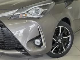 Toyota Yaris 1.5 Hybrid Bi-Tone Plus | Panoramadak | Navigatie | Parkeercamera thumbnail 28