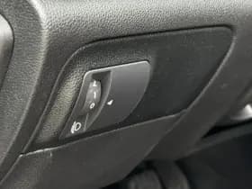 Renault Mégane Estate 1.3 TCe GT-Line | Apple-Android | Cruise control | Navigatie thumbnail 17