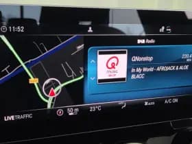 Mercedes-Benz C-Klasse 180 Premium Pack | AMG-Line | Schuif-Kanteldak | Apple-Android | Dealeronderhouden thumbnail 20