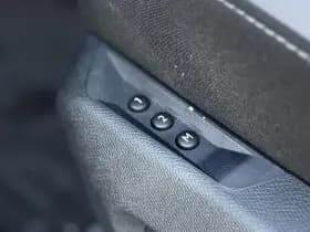 Jeep Compass 1.2 e-Hybrid First Edition | Schuif-kanteldak | Massagestoelen | Apple-Android thumbnail 19